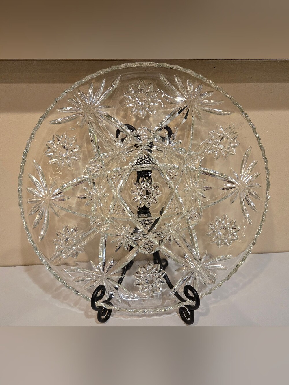 Vintage Anchor Hocking Sectioned Glass Plate Elegant Starburst Design